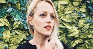 Iulia Maftei Blogger alimentatie sanatoasa beauty parenting 300x157 - Iulia-Maftei-Blogger-alimentatie-sanatoasa-beauty-parenting